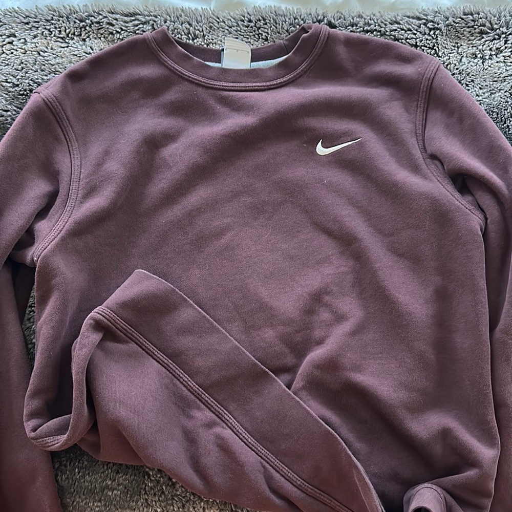 Nike sweatshirt